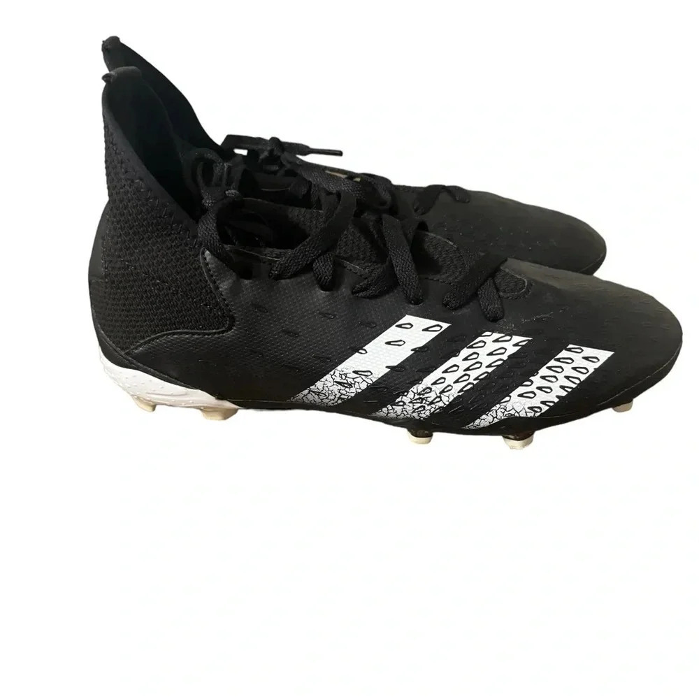 👟Adidas Predator Soccer Cleats Youth 5.5 Black White Football Boots Firm Ground👟